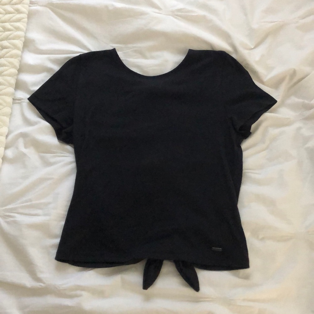 Hollister t-shirt